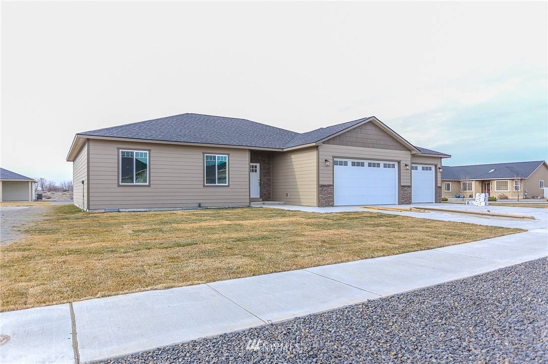 Moses Lake, WA 98837,500 S Crane LN