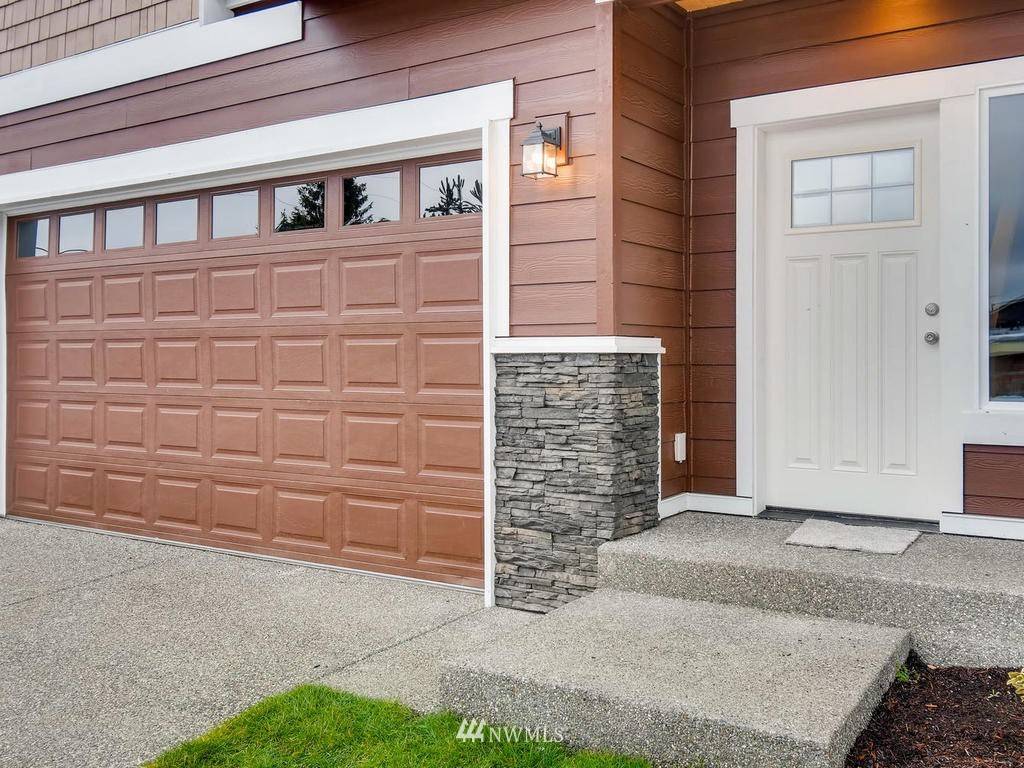 Lynnwood, WA 98087,16033 2nd PL W #16