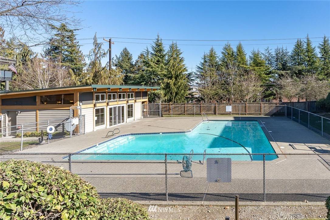 Seattle, WA 98115,7021 Sand Point WAY NE #B113