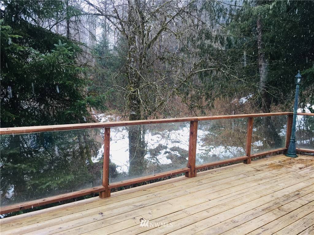 Granite Falls, WA 98252,22001 S River DR