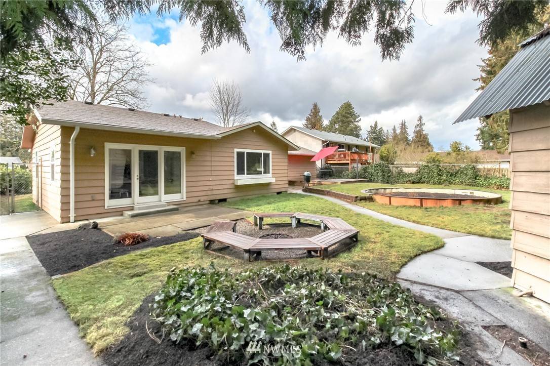 Auburn, WA 98002,806 26th PL SE