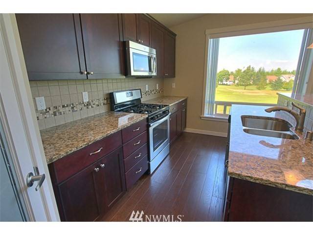 Lynden, WA 98264,212 W Maberry DR #301