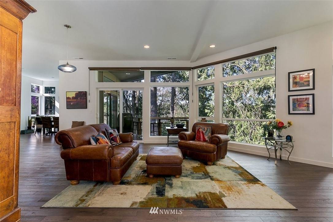 Bainbridge Island, WA 98110,11507 Blue Heron LN NE