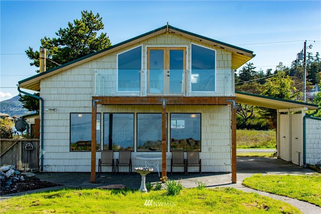 Sequim, WA 98382,131 Beach DR