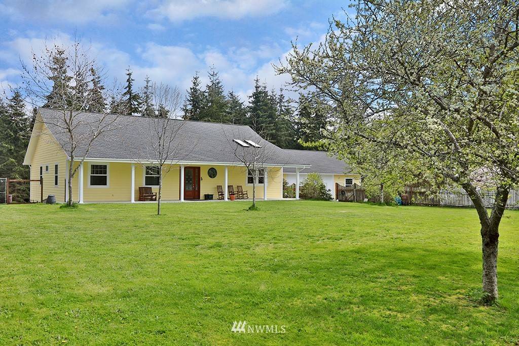 Coupeville, WA 98239,585 Island Ridge WAY