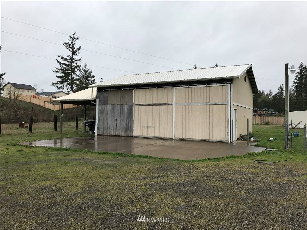 Rainier, WA 98576,700 Hubbard RD SE