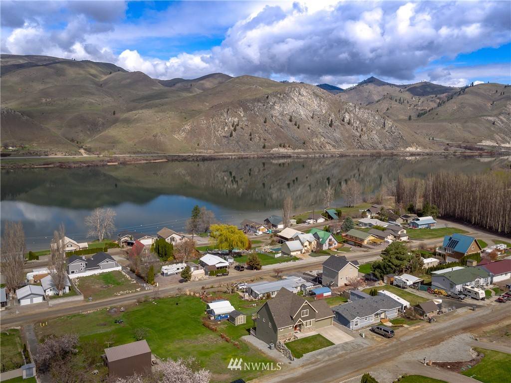 Orondo, WA 98843,323 Pineview DR