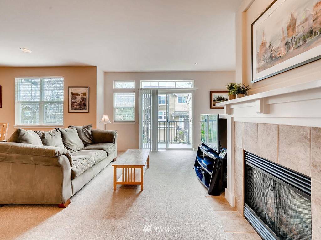 Issaquah, WA 98029,1913 16th LN NE