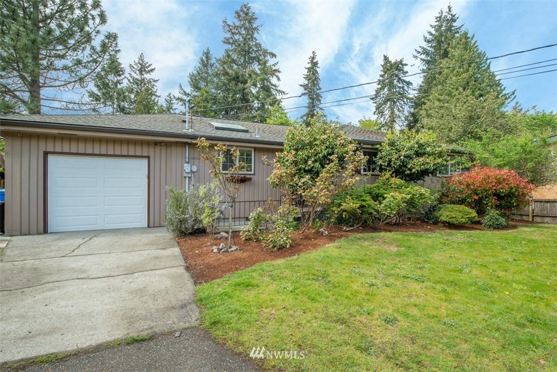 Shoreline, WA 98177,19117 15th AVE NW