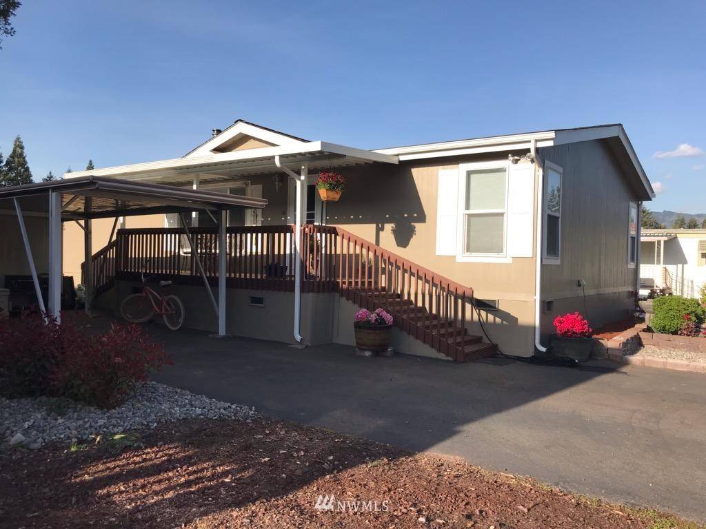 Enumclaw, WA 98022,903 Mt Villa DR