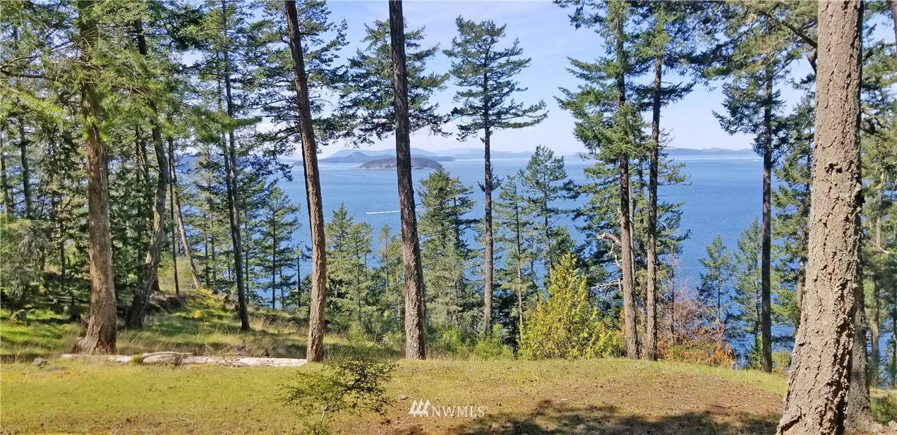 Orcas Island, WA 98245,365 Karen LN