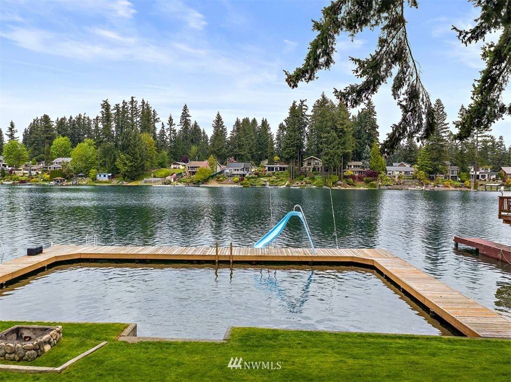 Lake Tapps, WA 98391,2409 185th AVE E