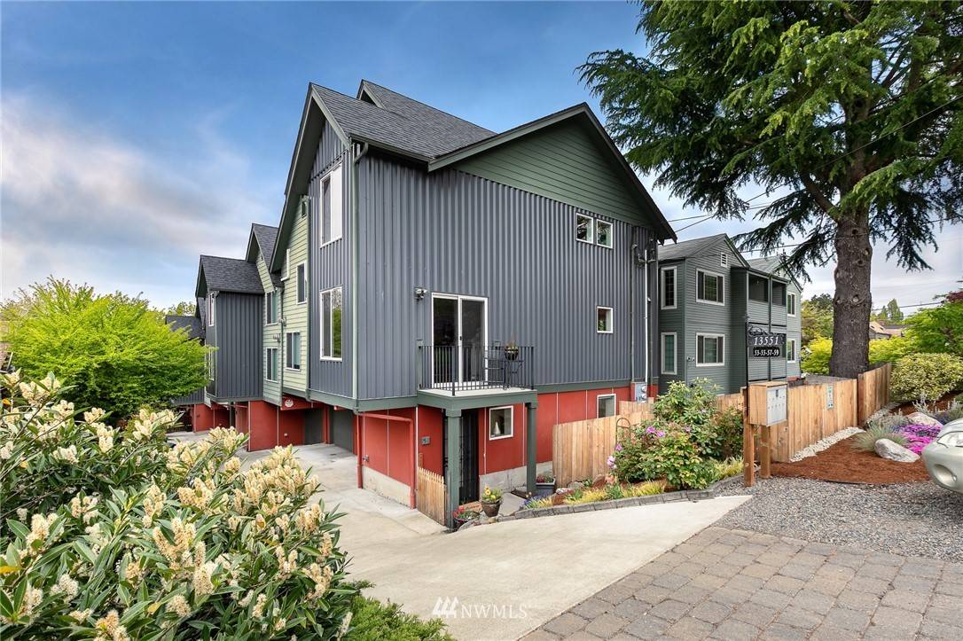 Seattle, WA 98125,13551 35th AVE NE