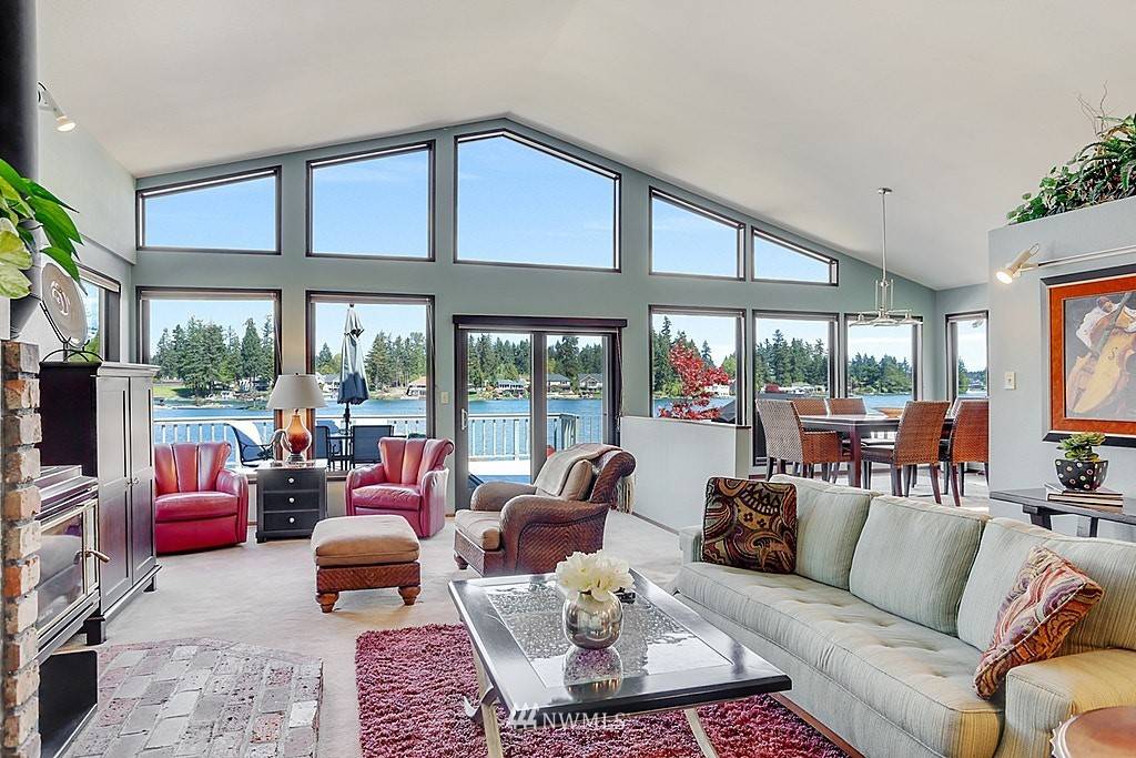 Lake Tapps, WA 98391,2513 185th AVE E