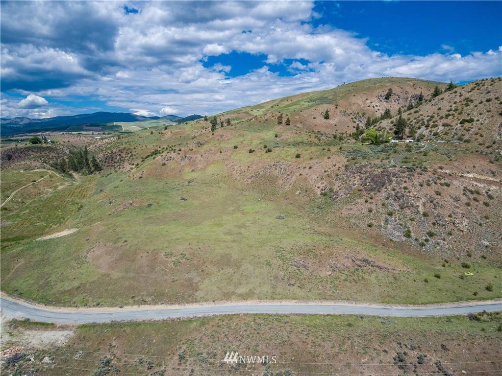 Chelan, WA 98816,100 Henderson TER