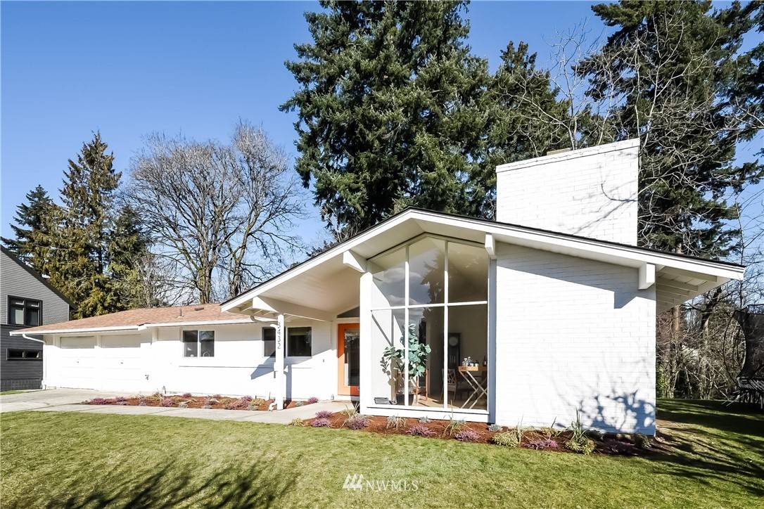 Mercer Island, WA 98040,8432 SE 34th PL