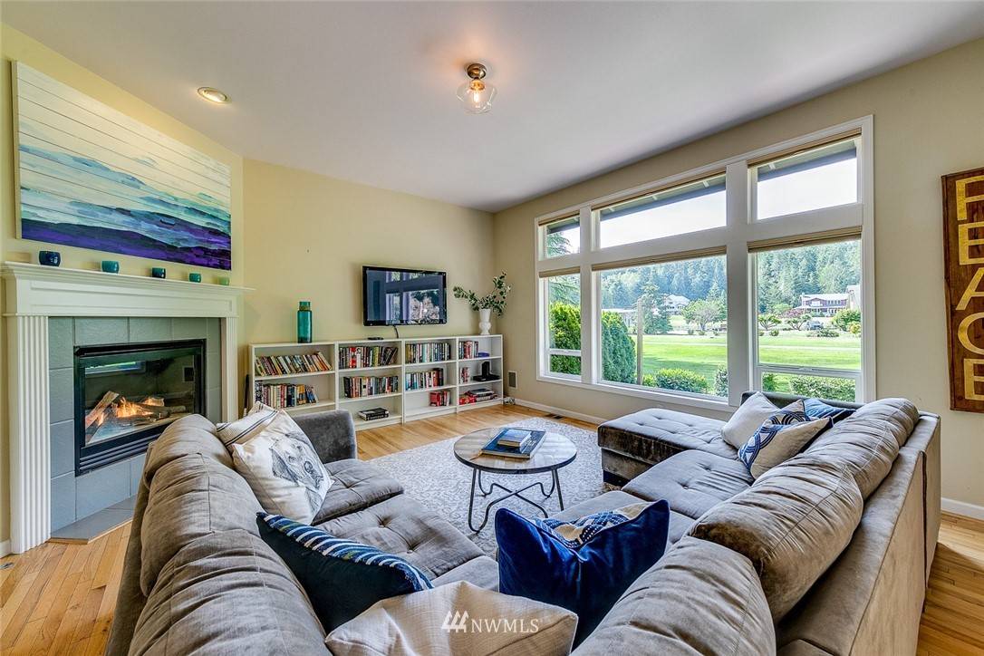 Bainbridge Island, WA 98110,7559 NE Meadowmeer LN