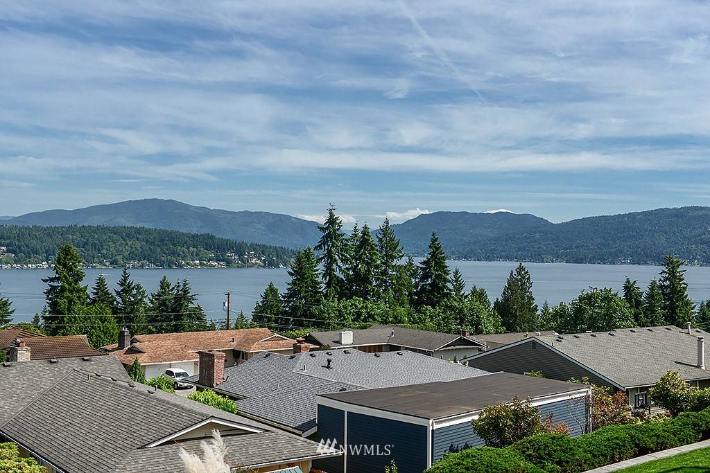 Bellevue, WA 98008,456 173rd PL NE