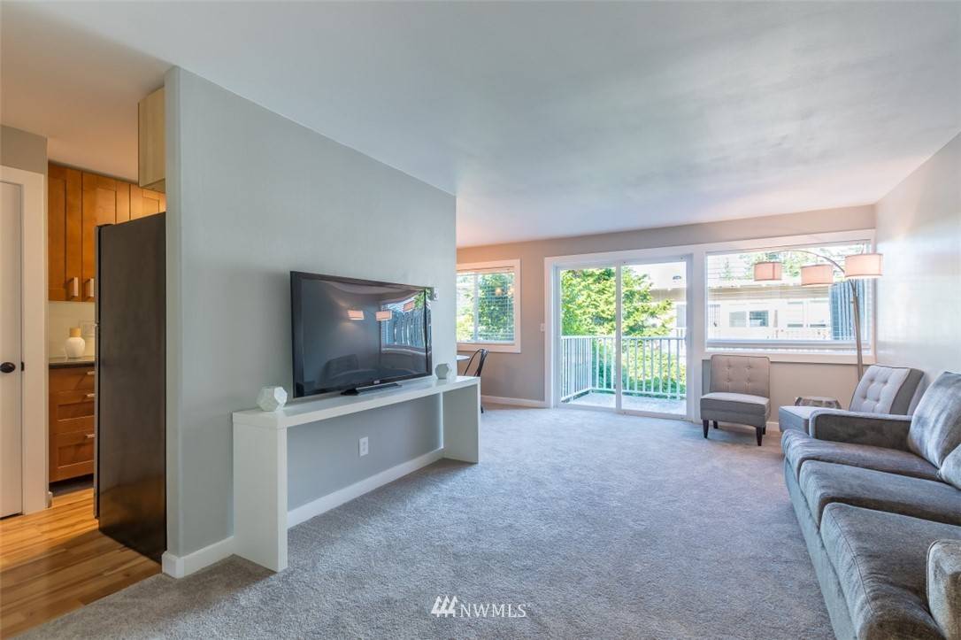 Bellevue, WA 98006,5711 122nd PL SE #216