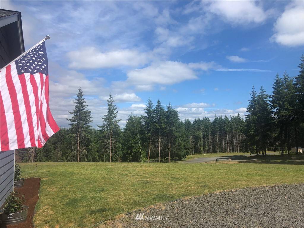 Winlock, WA 98596,132 Hawks View DR