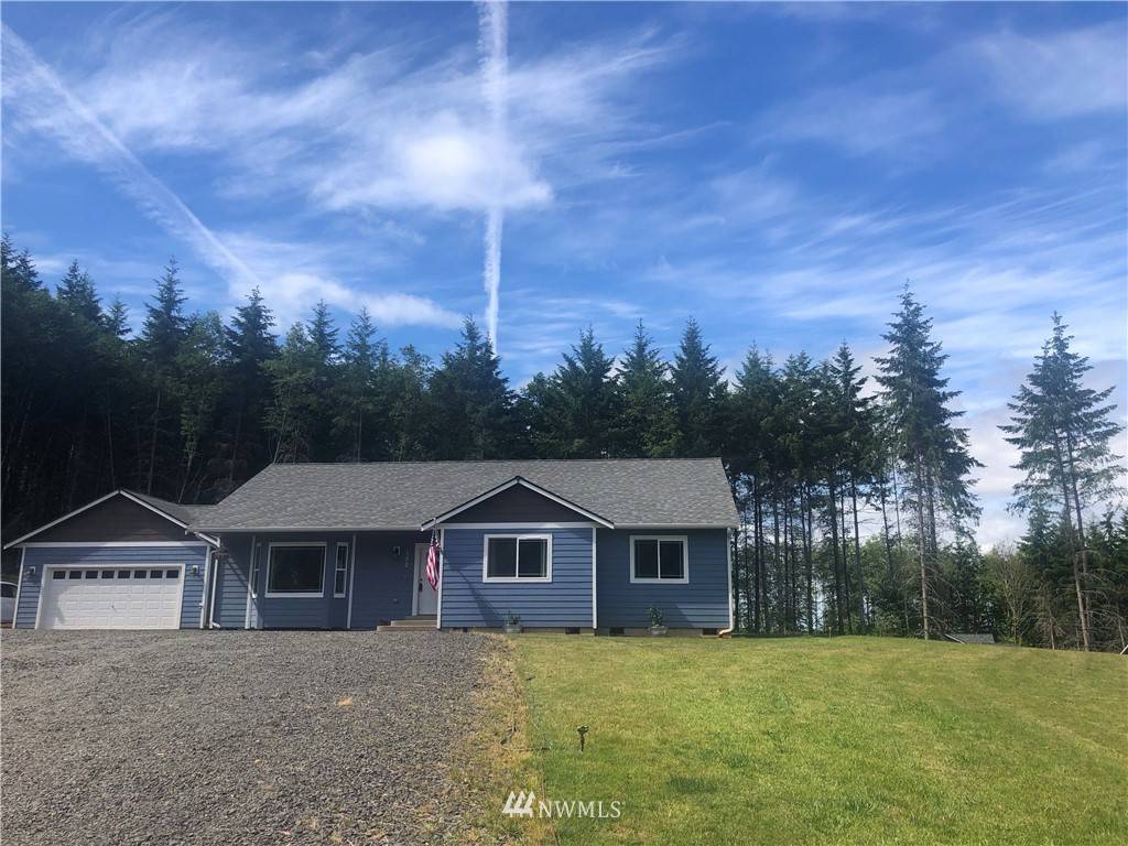 Winlock, WA 98596,132 Hawks View DR