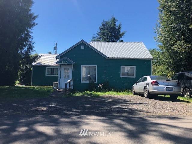 Cathlamet, WA 98612,215 Jacobsen RD