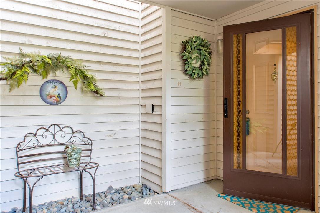 University Place, WA 98466,7616 37th ST W #H