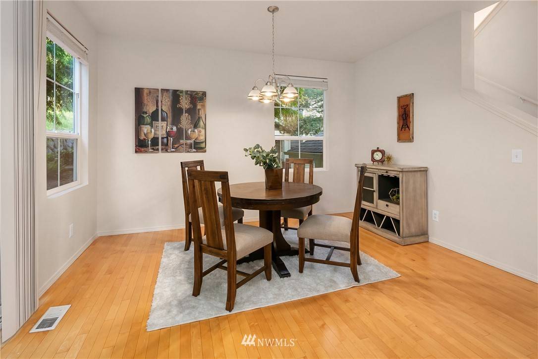 Issaquah, WA 98029,5311 236th PL SE #26-4