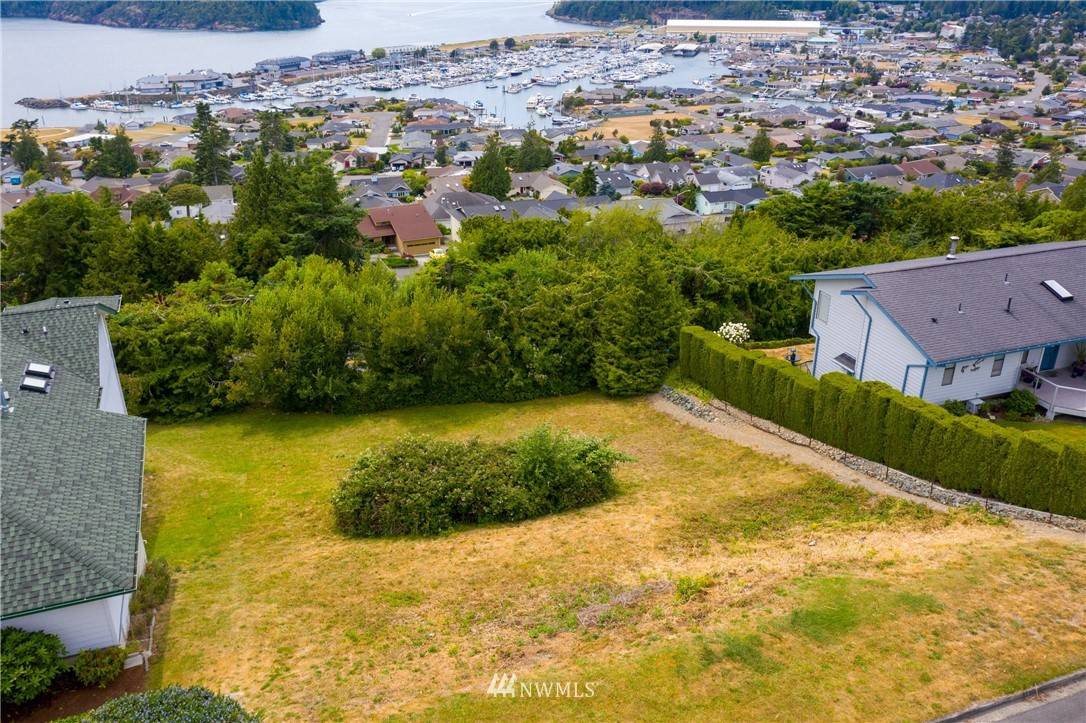 Anacortes, WA 98221,2206 Highland DR