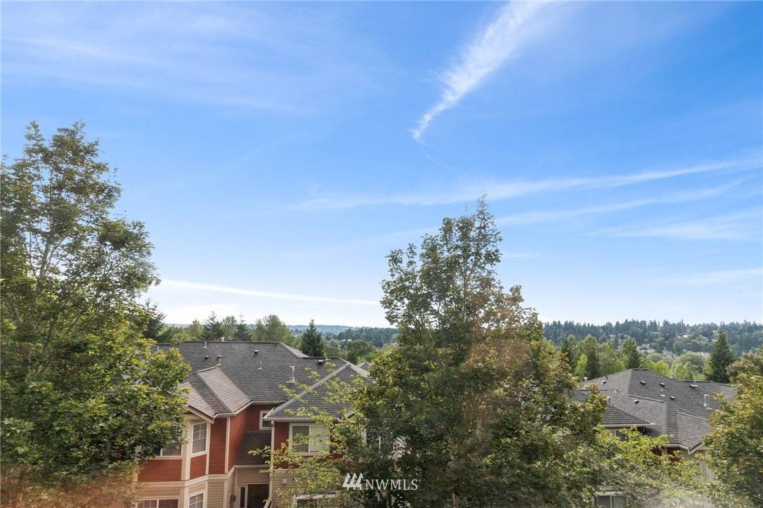 Bellevue, WA 98005,2840 139th AVE SE #33