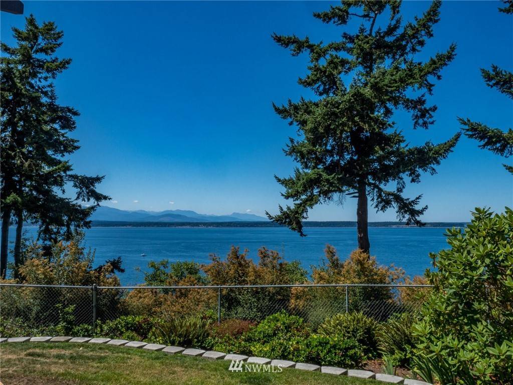 Greenbank, WA 98253,3502 Marine View Drive