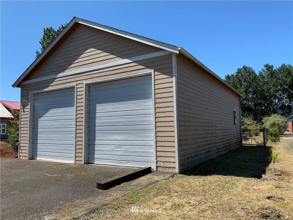 Cathlamet, WA 98612,233 W Sunny Sands RD