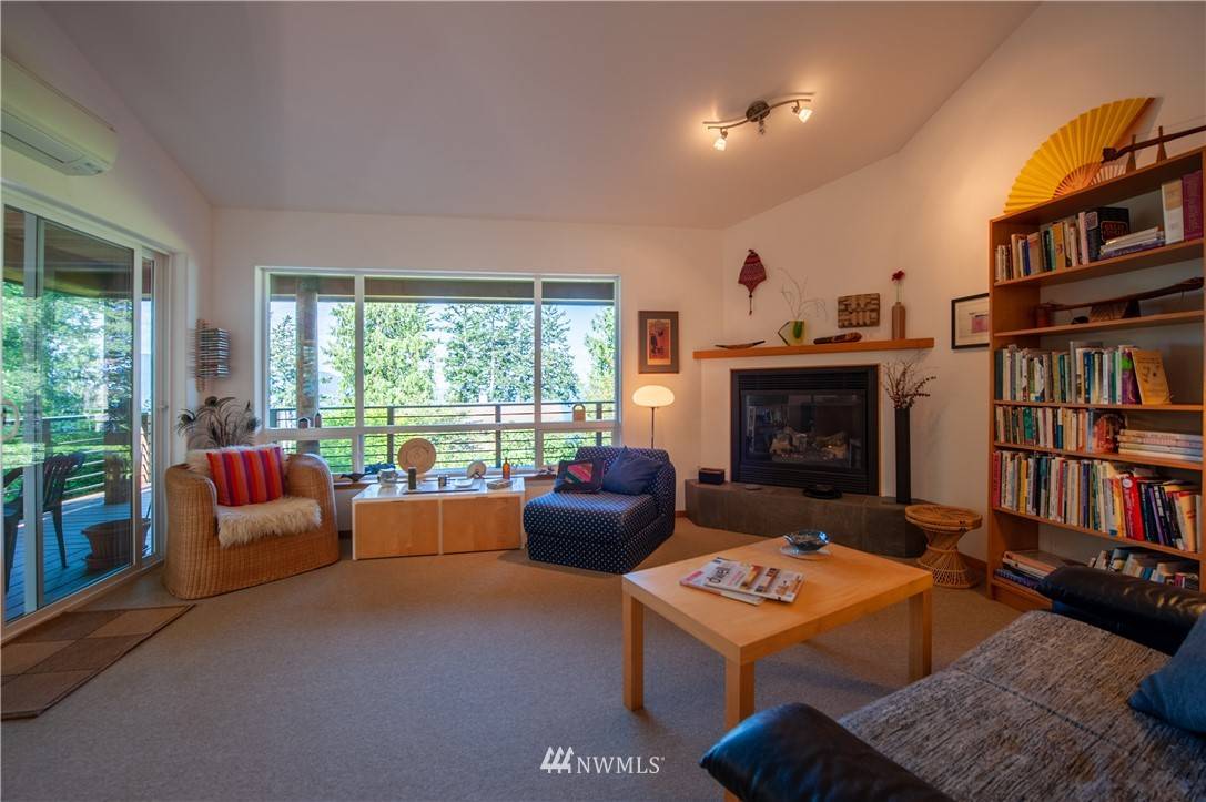 Lummi Island, WA 98262,2517 Island View LN