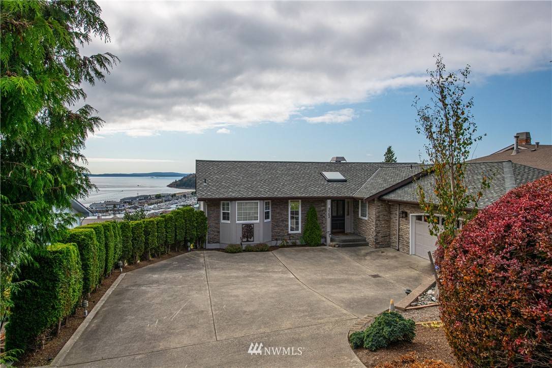 Anacortes, WA 98221,2502 Highland DR