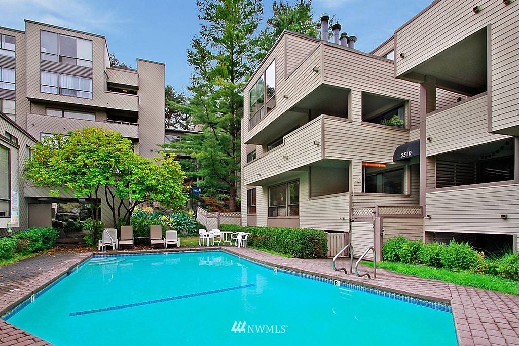 Seattle, WA 98199,2510 W Manor Place #213