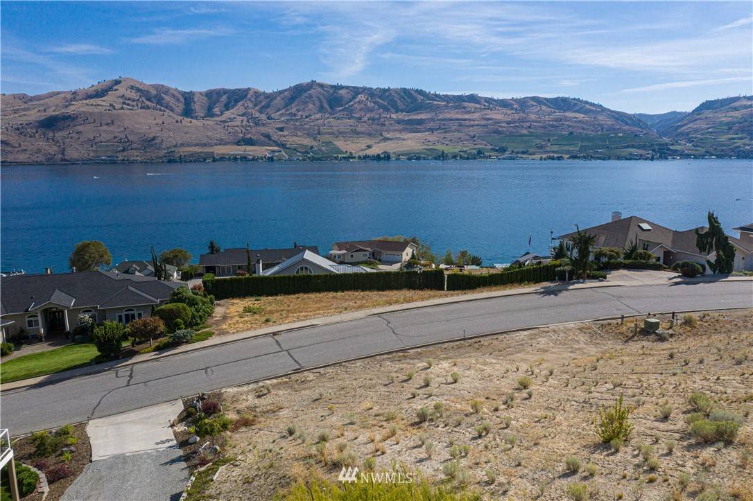 Chelan, WA 98816,116 Apple AVE