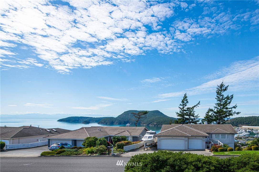 Anacortes, WA 98221,2305 Highland DR