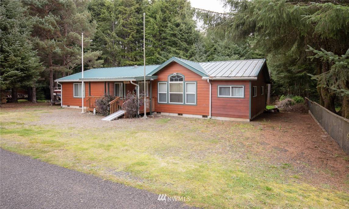 Copalis Beach, WA 98535,9 Navaho PL