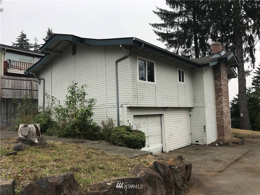 Raymond, WA 98577,743 Bradford Street