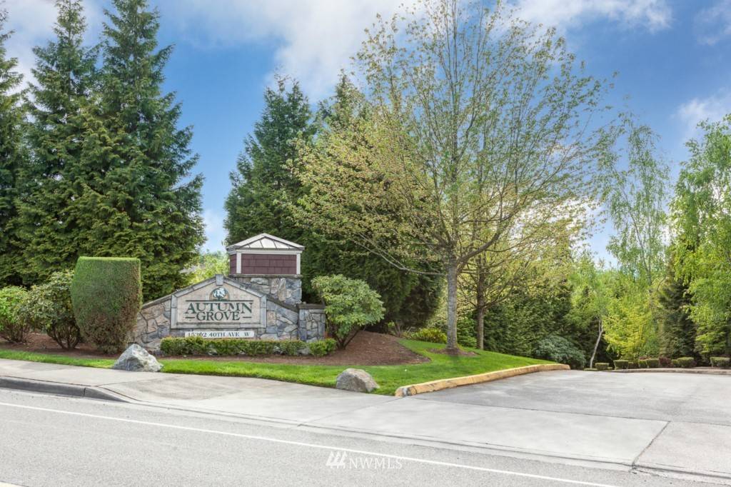 Lynnwood, WA 98087,15302 40 AVE W #1-102