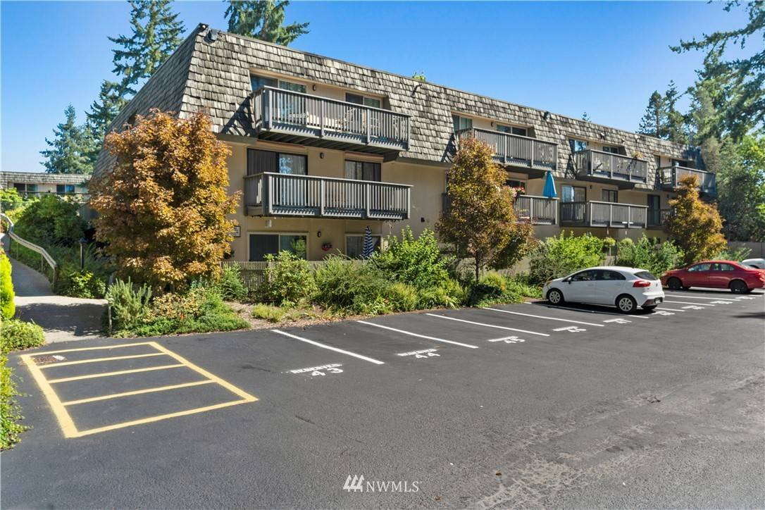 Bellevue, WA 98007,1420 153rd AVE NE #3714