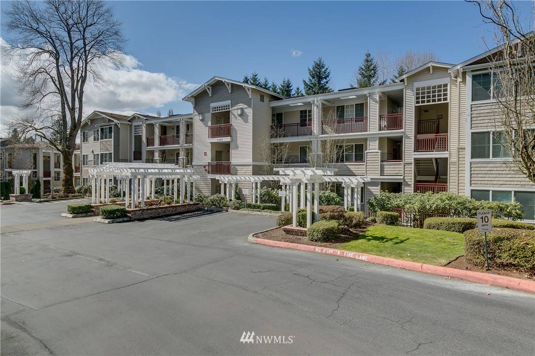 Bellevue, WA 98005,1709 134th AVE SE #15
