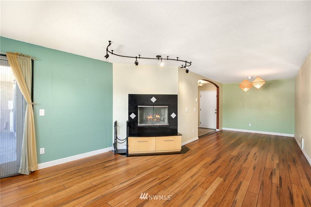 Renton, WA 98056,1175 Harrington PL NE #107