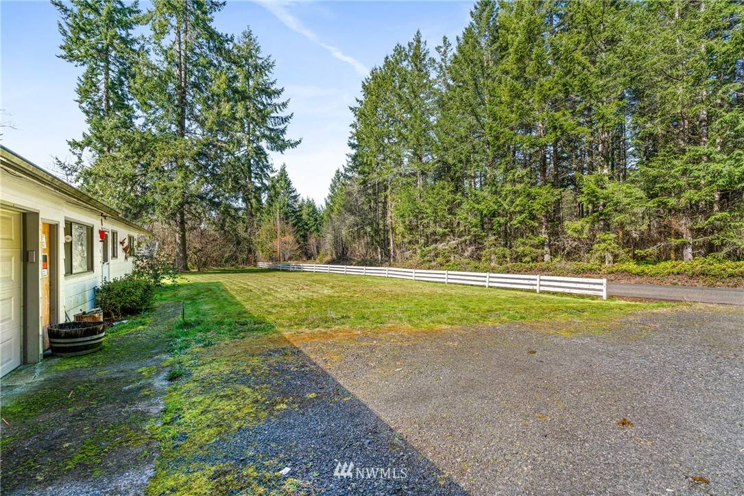 Winlock, WA 98596,187 Limmer RD