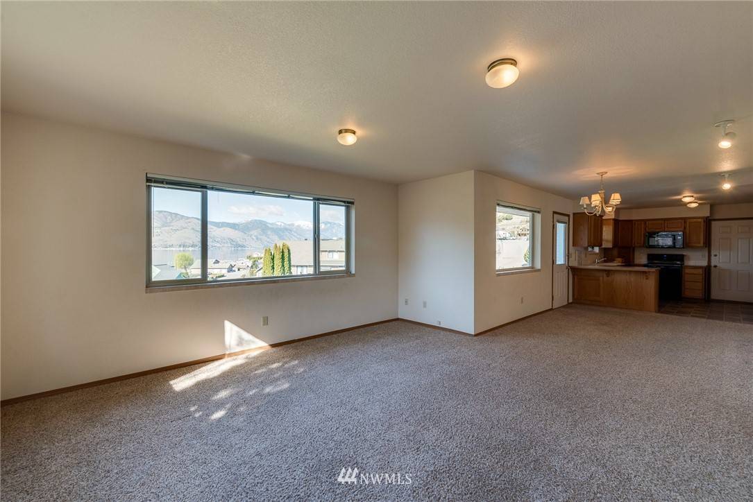 Chelan, WA 98816,305 Eldorado WAY