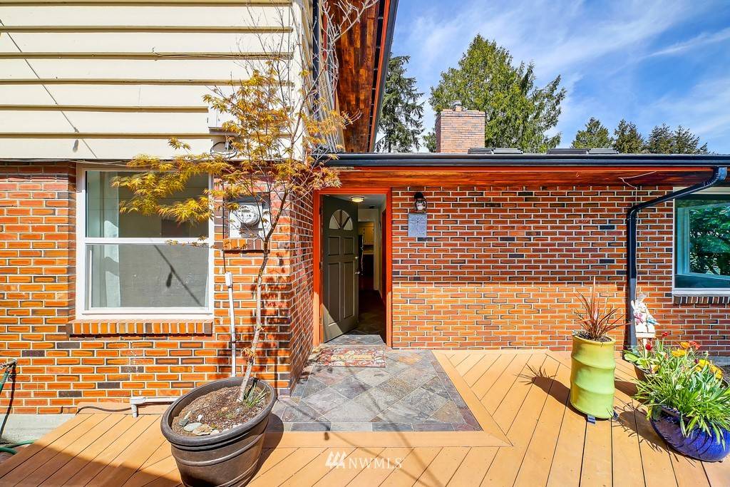 Burien, WA 98166,1912 SW 165th ST