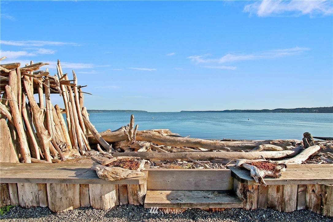 Camano Island, WA 98282,289 Driftwood Shores RD