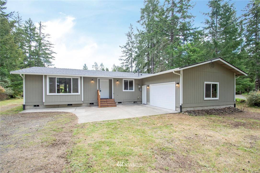 Grapeview, WA 98546,391 E Emerald Lake DR E