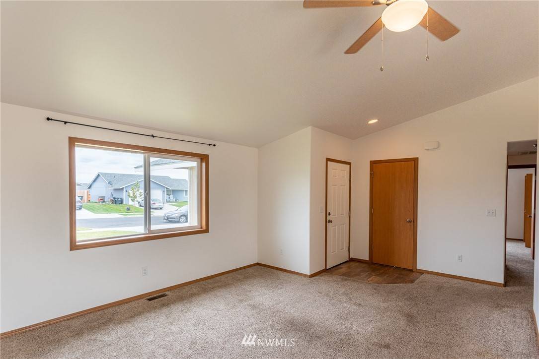 Moses Lake, WA 98837,1325 W Shelby ST