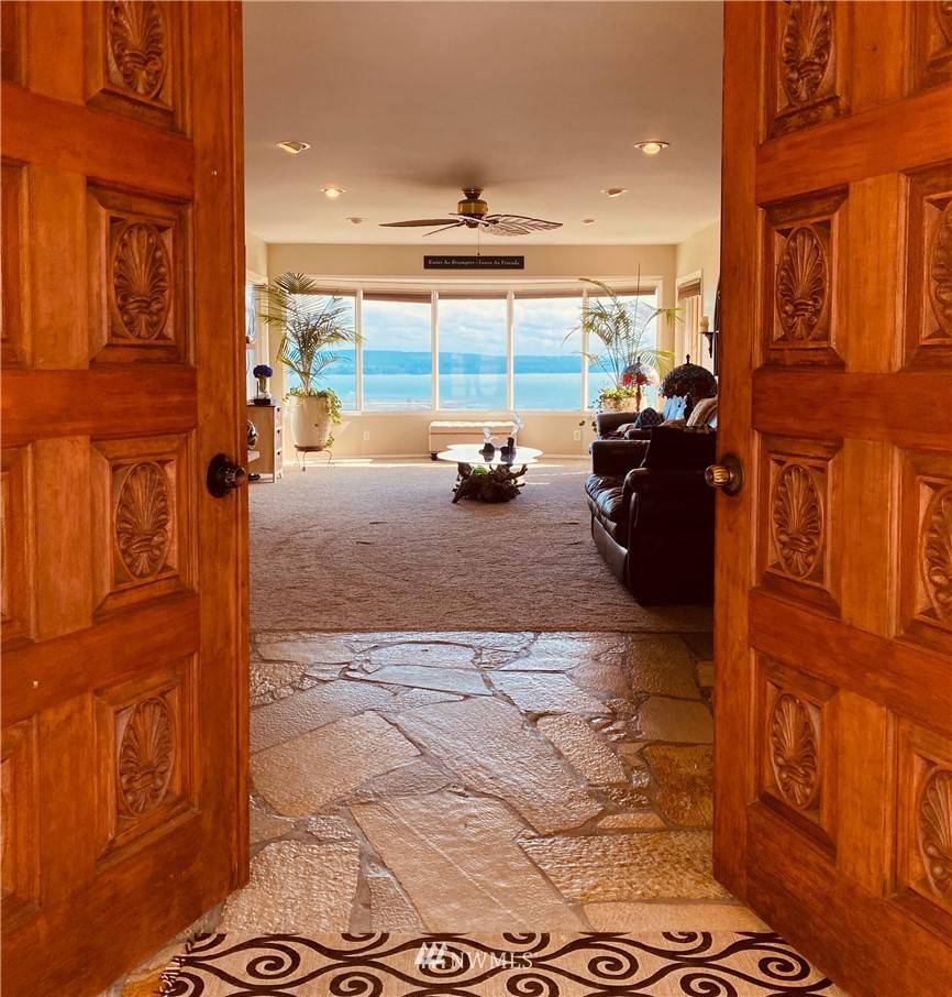 Hoquiam, WA 98550,324 Beacon Hill DR